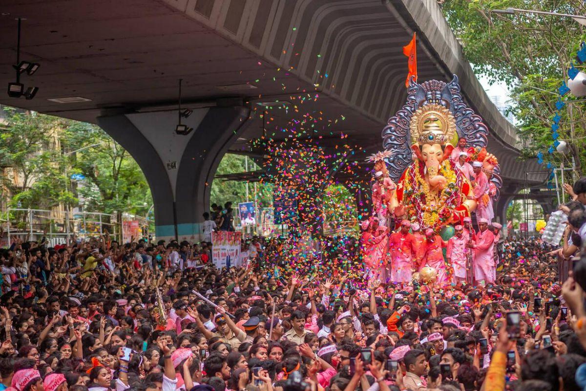 Top 10 locations to visit during Ganesh Chaturthi in Mumbai: Chala Bappacha darshan gheuya!