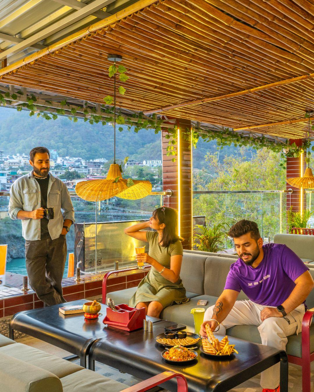 The Hosteller Rishikesh, Ganges