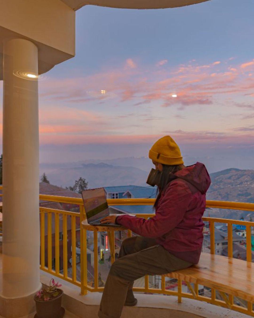 The Hosteller Narkanda